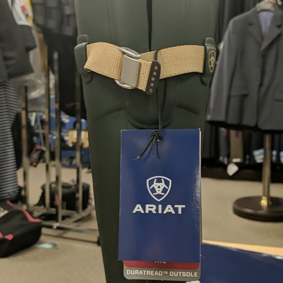 Ariat Fernlee muck boot in juniper (forest green) - Picture 3 of 5